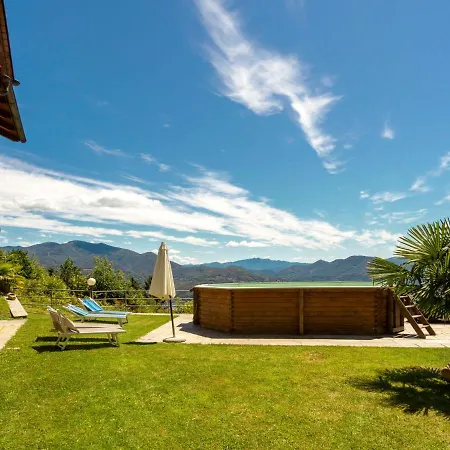 Lo Scoiattolo By Interhome Carmine