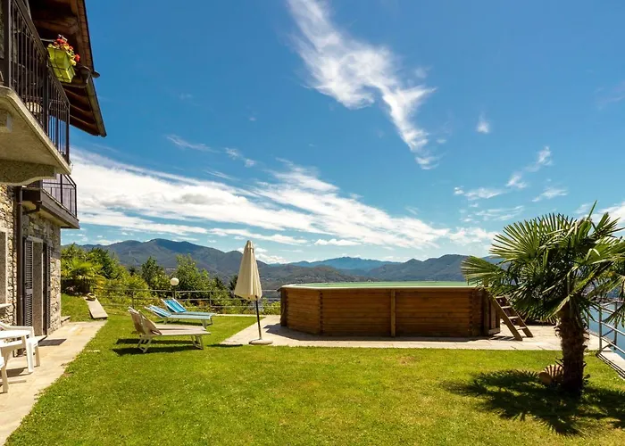 Lo Scoiattolo By Interhome Carmine