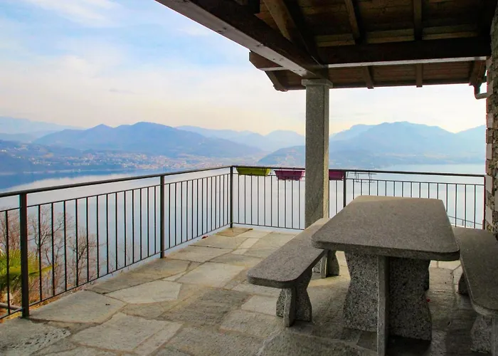 Lo Scoiattolo By Interhome Дом отдыха